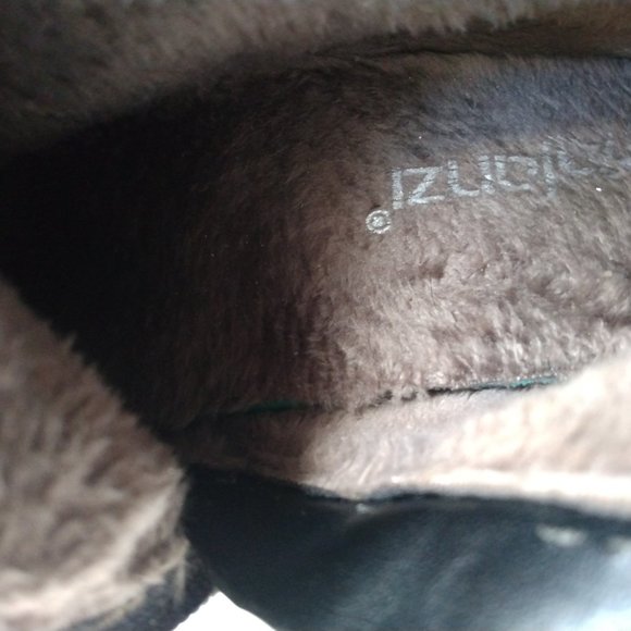 Gucci Women's Black Pearl & Stud Peyton Boots - Picture 8 of 10